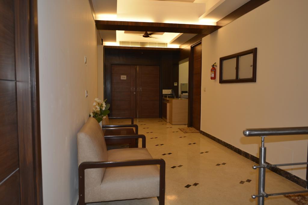 Hotel Mint Casa New Delhi Exteriör bild