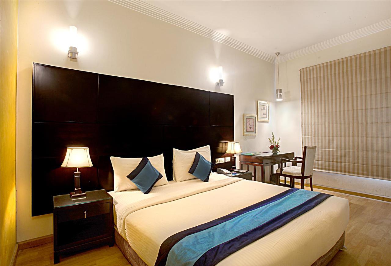 Hotel Mint Casa New Delhi Exteriör bild